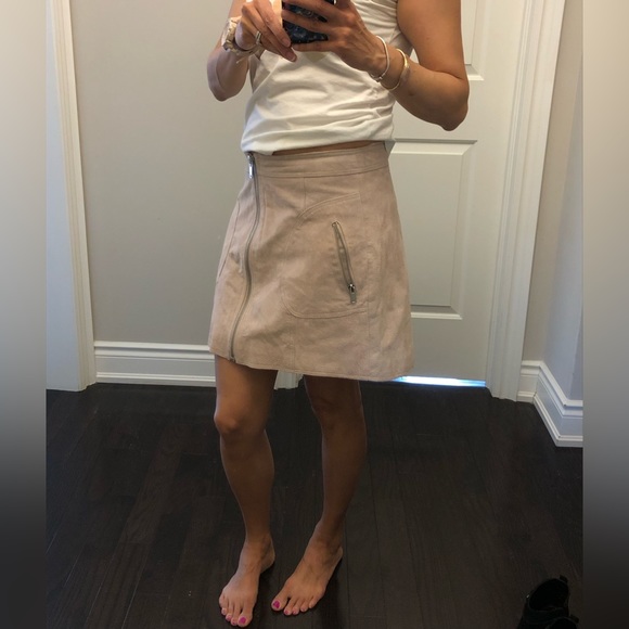 🌺MANGO leather/suede skirt - Picture 2 of 13